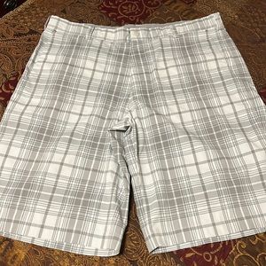 Men’s Nike golf shorts, size 36